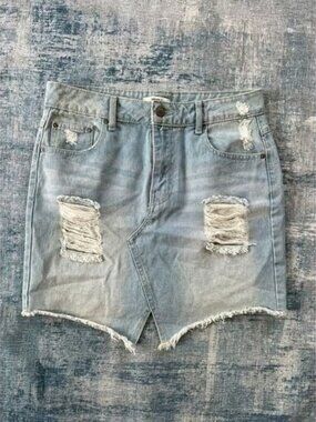Forever 21 Light Wash Distressed Asymmetrical Hem Denim Skirt Size 28 Waist